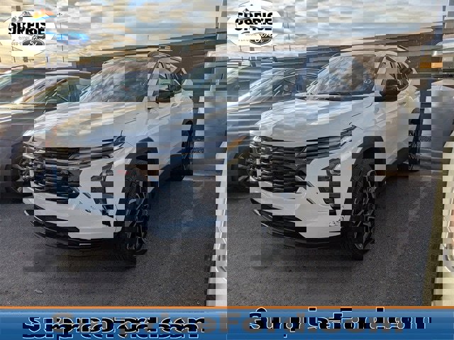 Used 2025 Chevrolet Trax RS w/ Sunroof Package