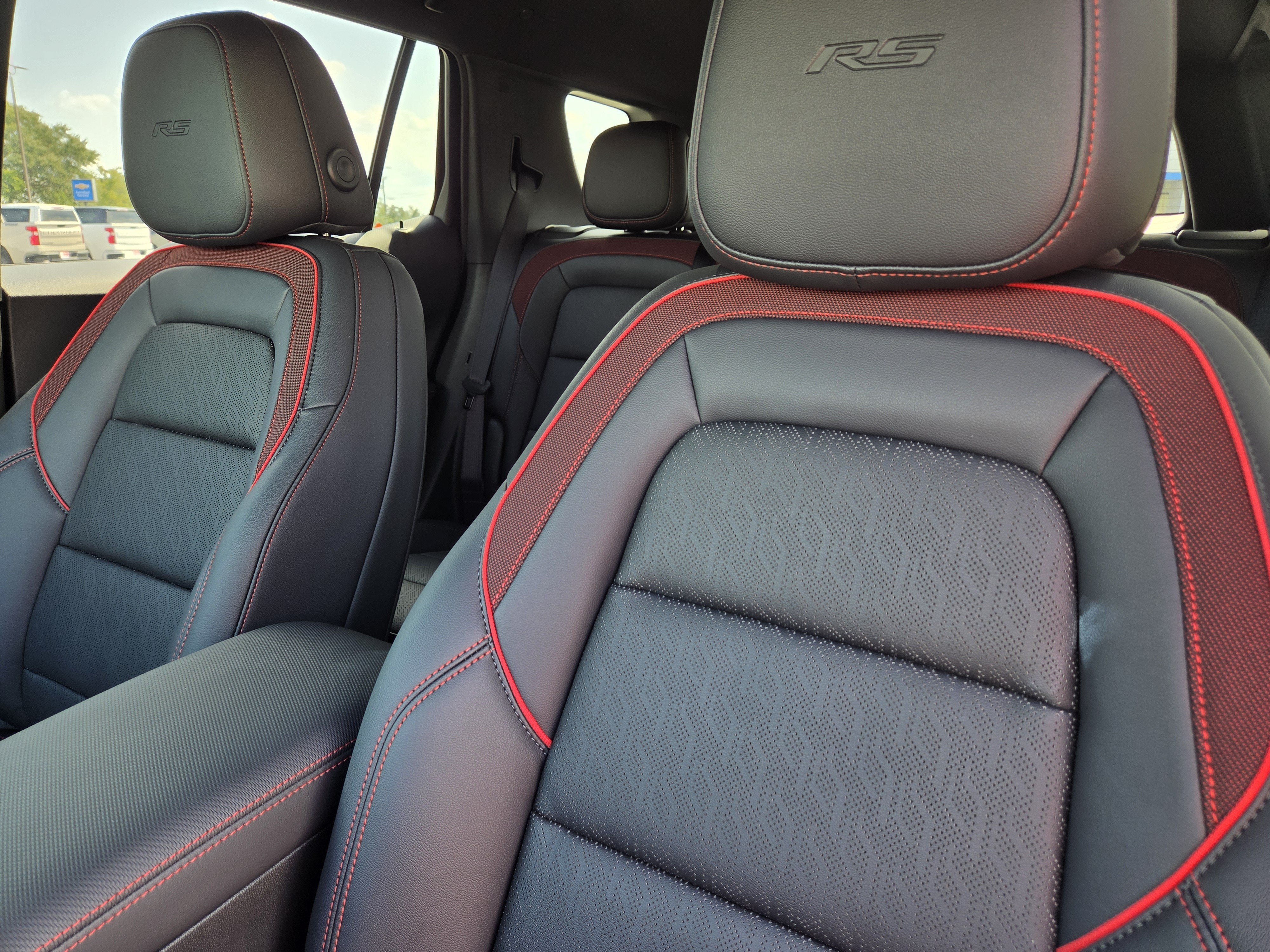 New 2027 Chevrolet Equinox RS w/ Convenience Package III FWD image 22
