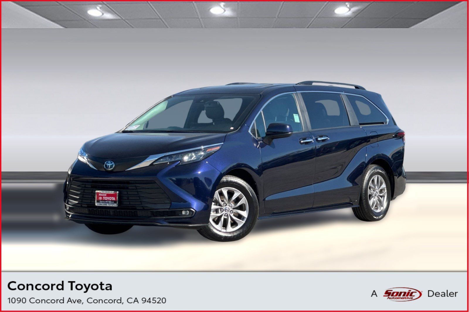 Used 2025 Toyota Sienna XLE