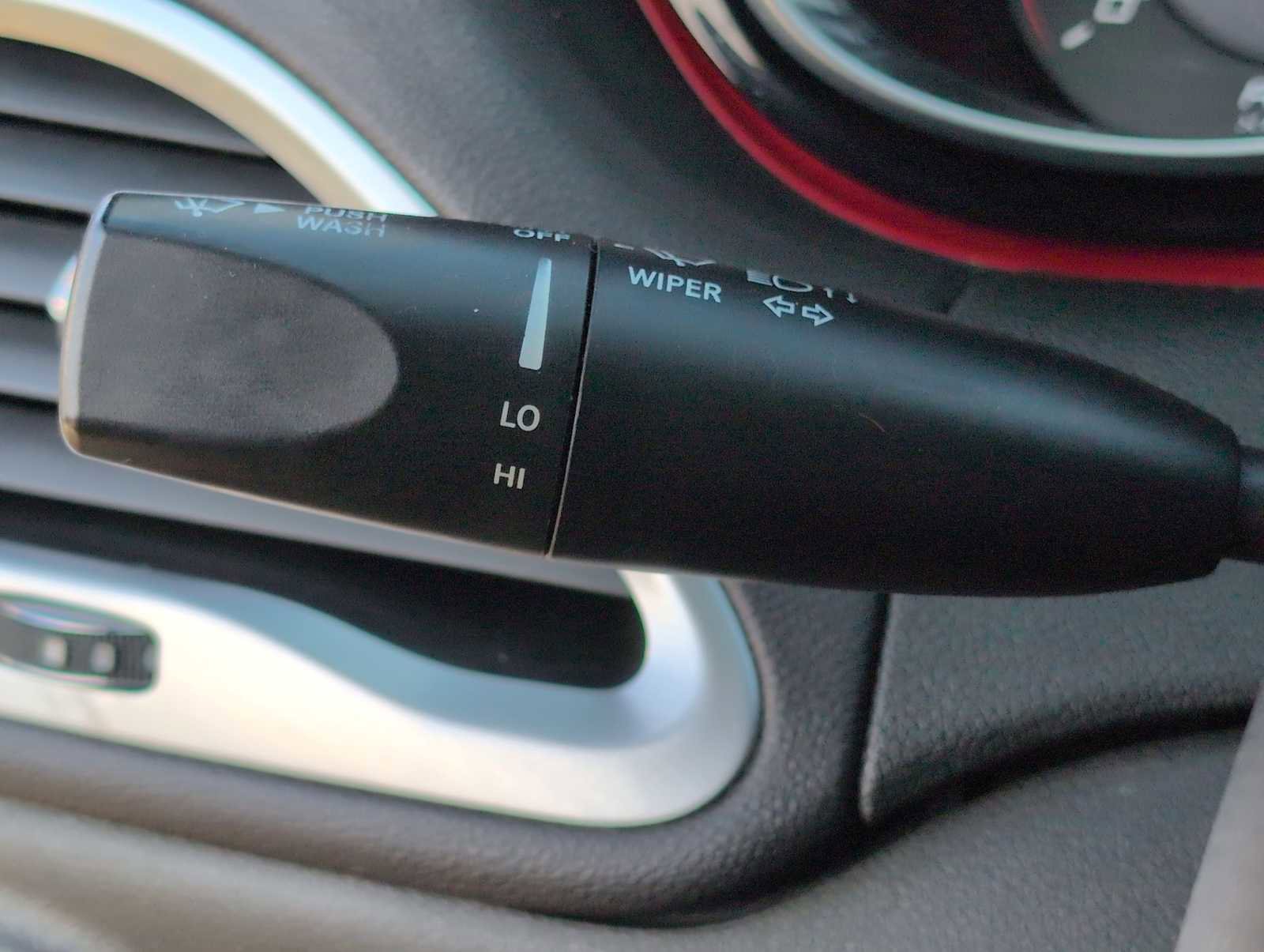 Used 2015 Dodge Dart SXT image 25