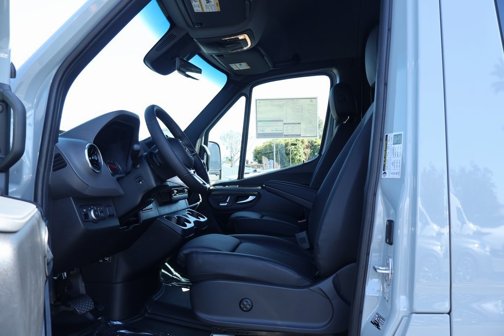 New 2026 Mercedes-Benz Sprinter 2500 image 6