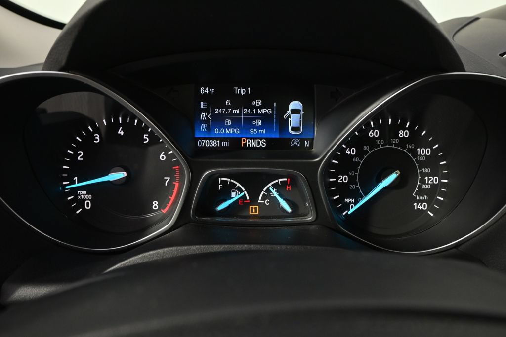 Used 2017 Ford Escape Titanium w/ Equipment Group 301A AWD/4WD image 25