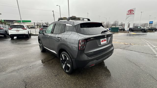 New 2025 Nissan Kicks SR w/ Illumination Package AWD/4WD image 7
