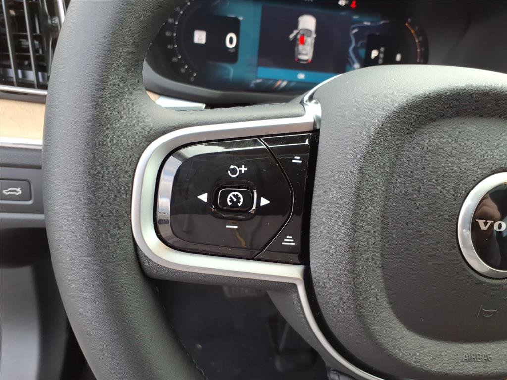 Certified 2026 Volvo XC60 B5 Plus w/ Protection Package Premier AWD/4WD image 15