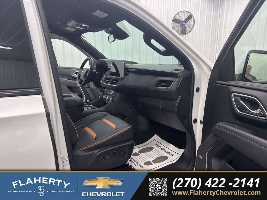 Used 2024 GMC Yukon AT4 w/ Technology Package image 13