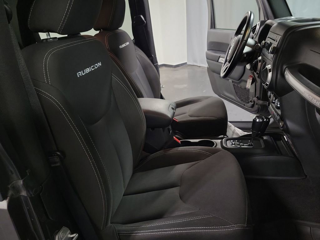 Used 2018 Jeep Wrangler Rubicon w/ Power Convenience Group image 22
