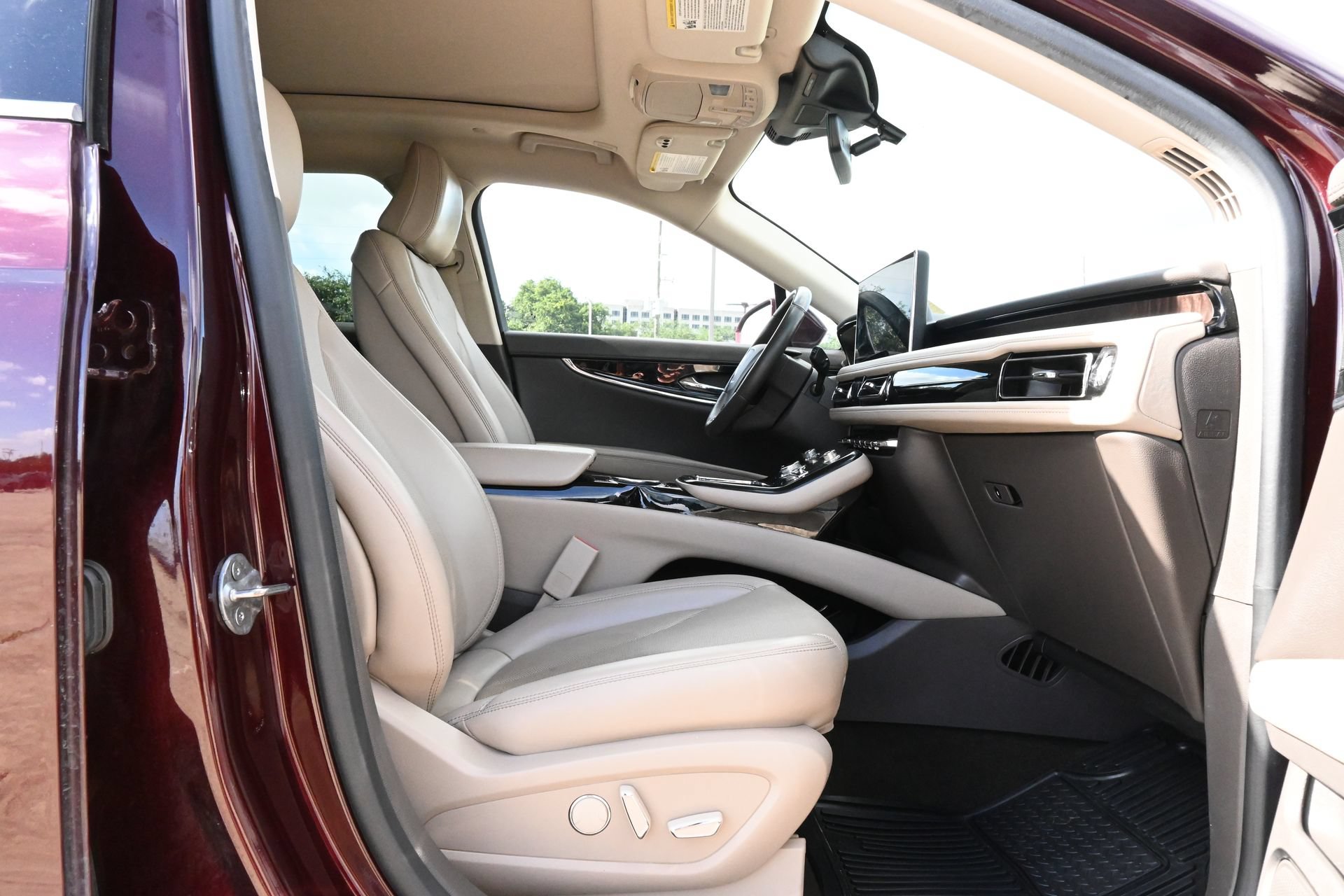 Used 2022 Lincoln Nautilus Reserve FWD image 24