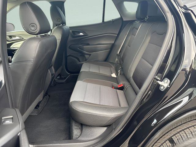 Used 2025 Chevrolet Trax LT image 20