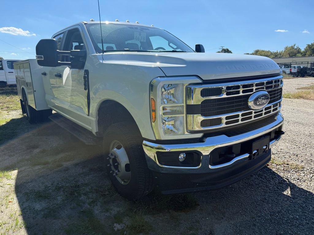 New 2026 Ford F350 XL w/ XL Chrome Package