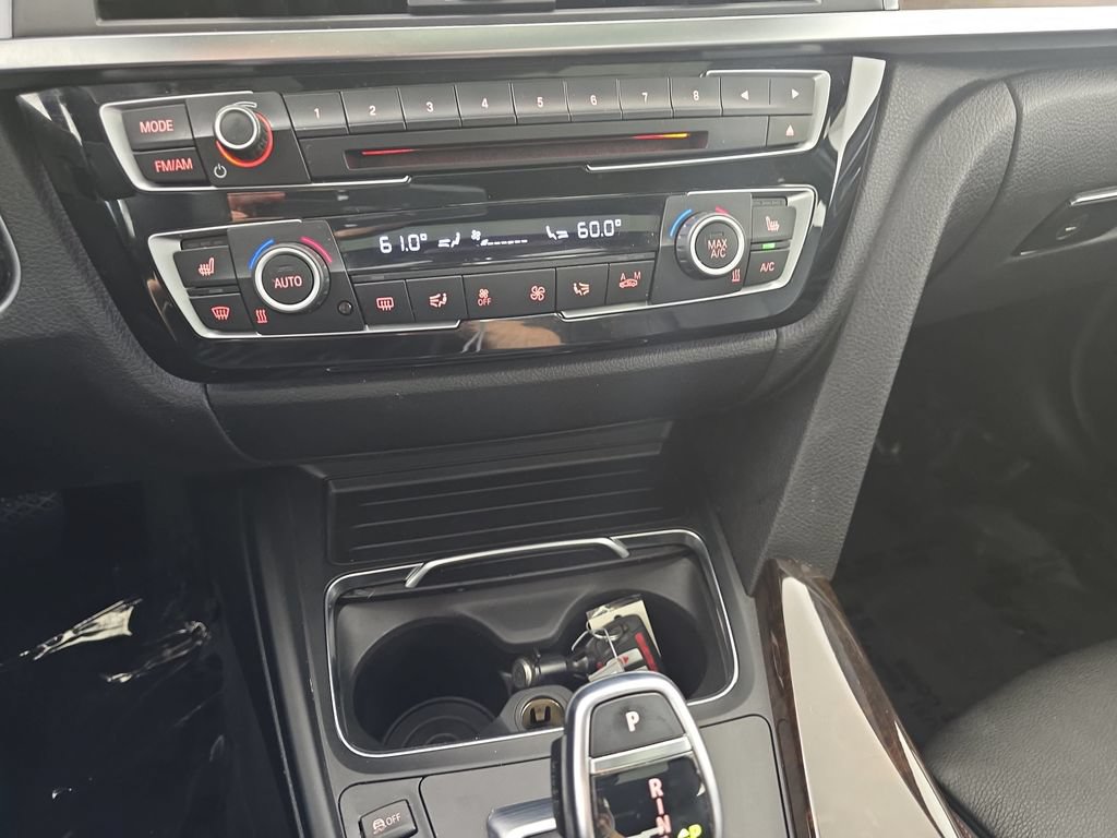 Used 2016 BMW 340i xDrive Sedan AWD/4WD image 26