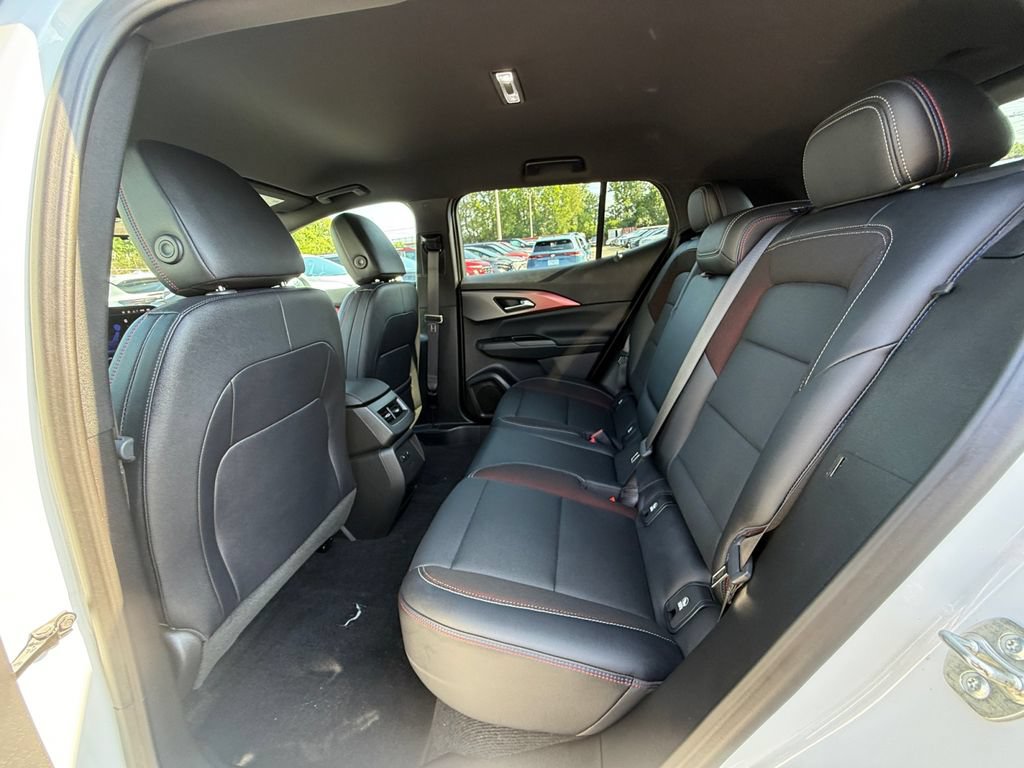 New 2026 Chevrolet Equinox EV RS w/ Convenience Package II FWD image 24