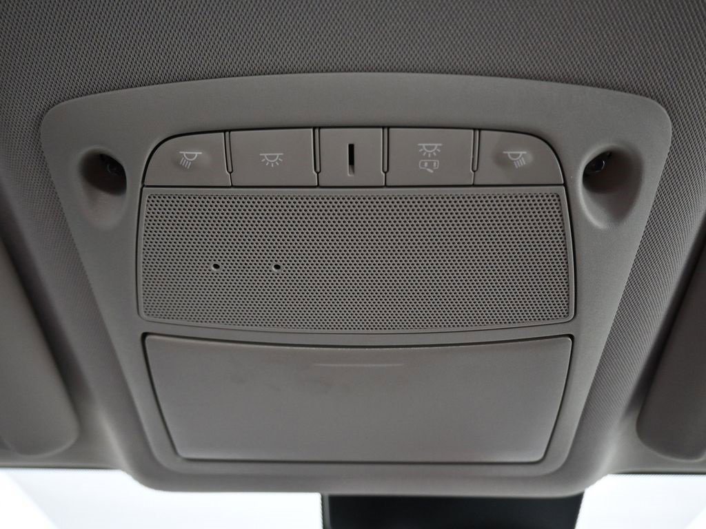 Used 2022 Nissan Rogue Sport S image 22