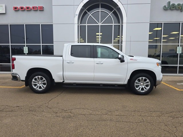 Used 2024 Chevrolet Silverado 1500 LTZ image 3
