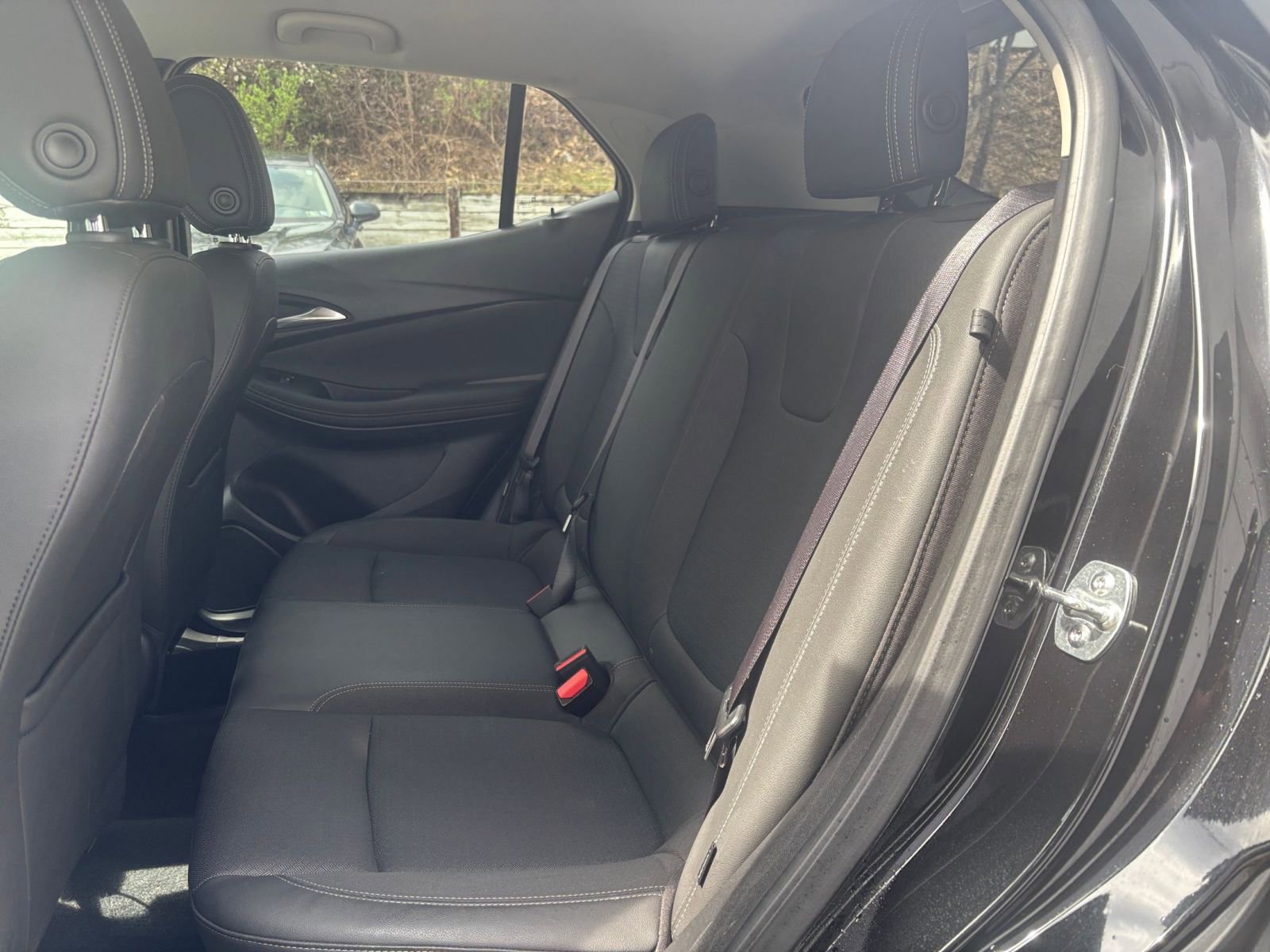 Used 2025 Buick Encore GX Preferred image 25