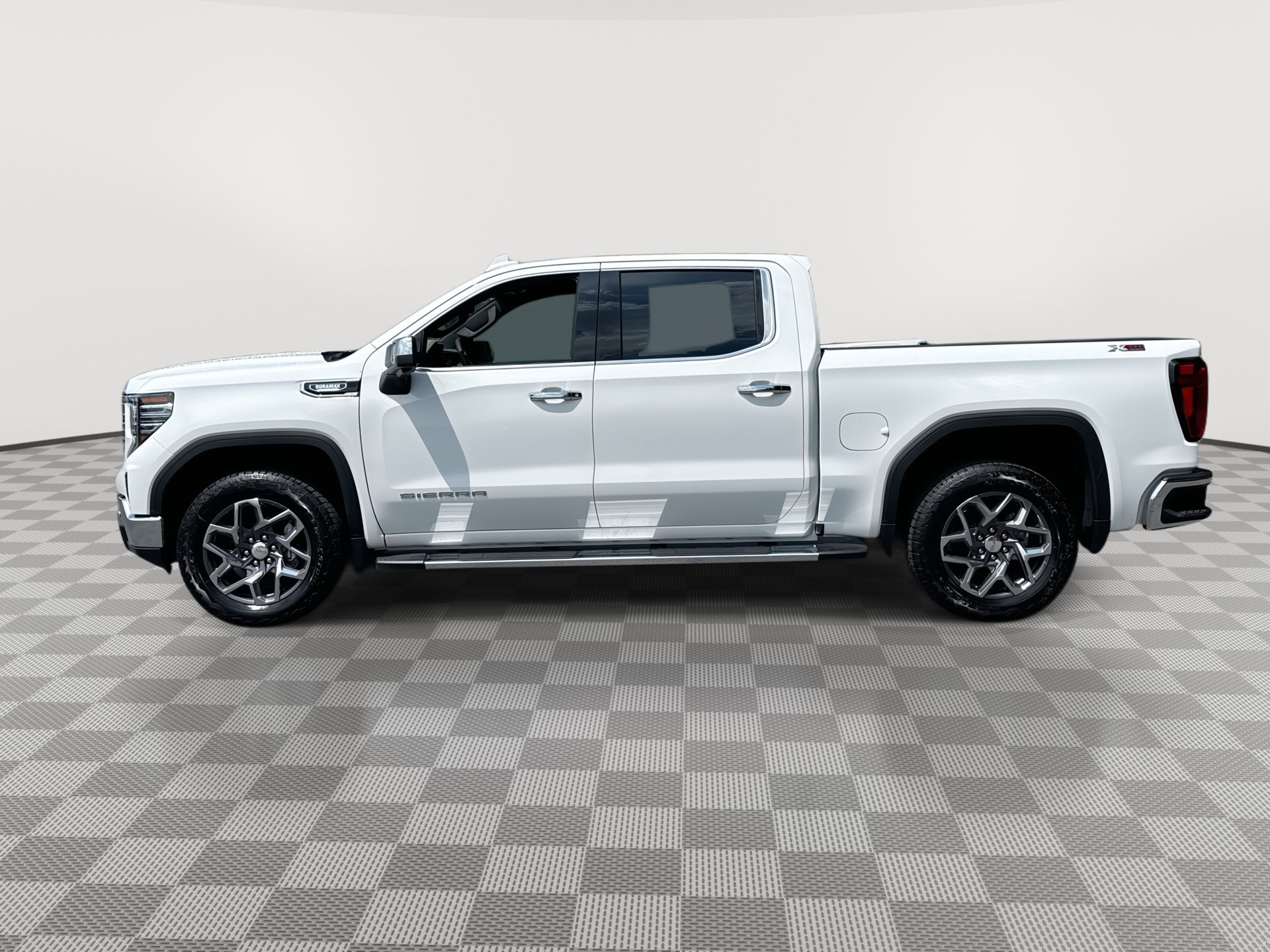 New 2026 GMC Sierra 1500 SLT w/ SLT Premium Plus Package AWD/4WD image 5