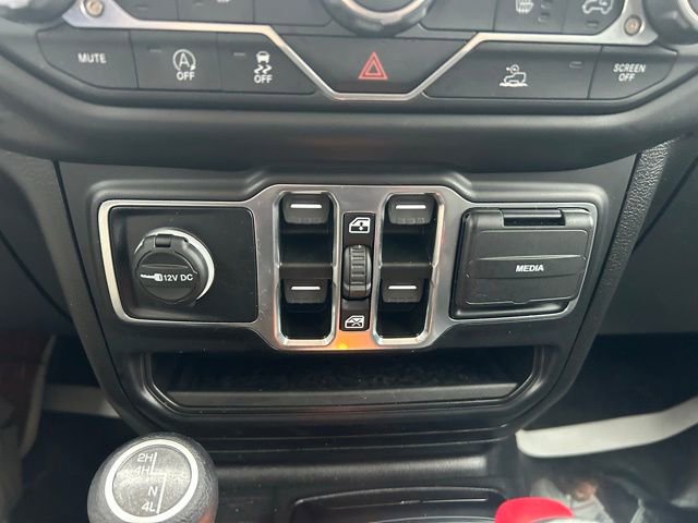 Used 2022 Jeep Wrangler Unlimited Sport image 25