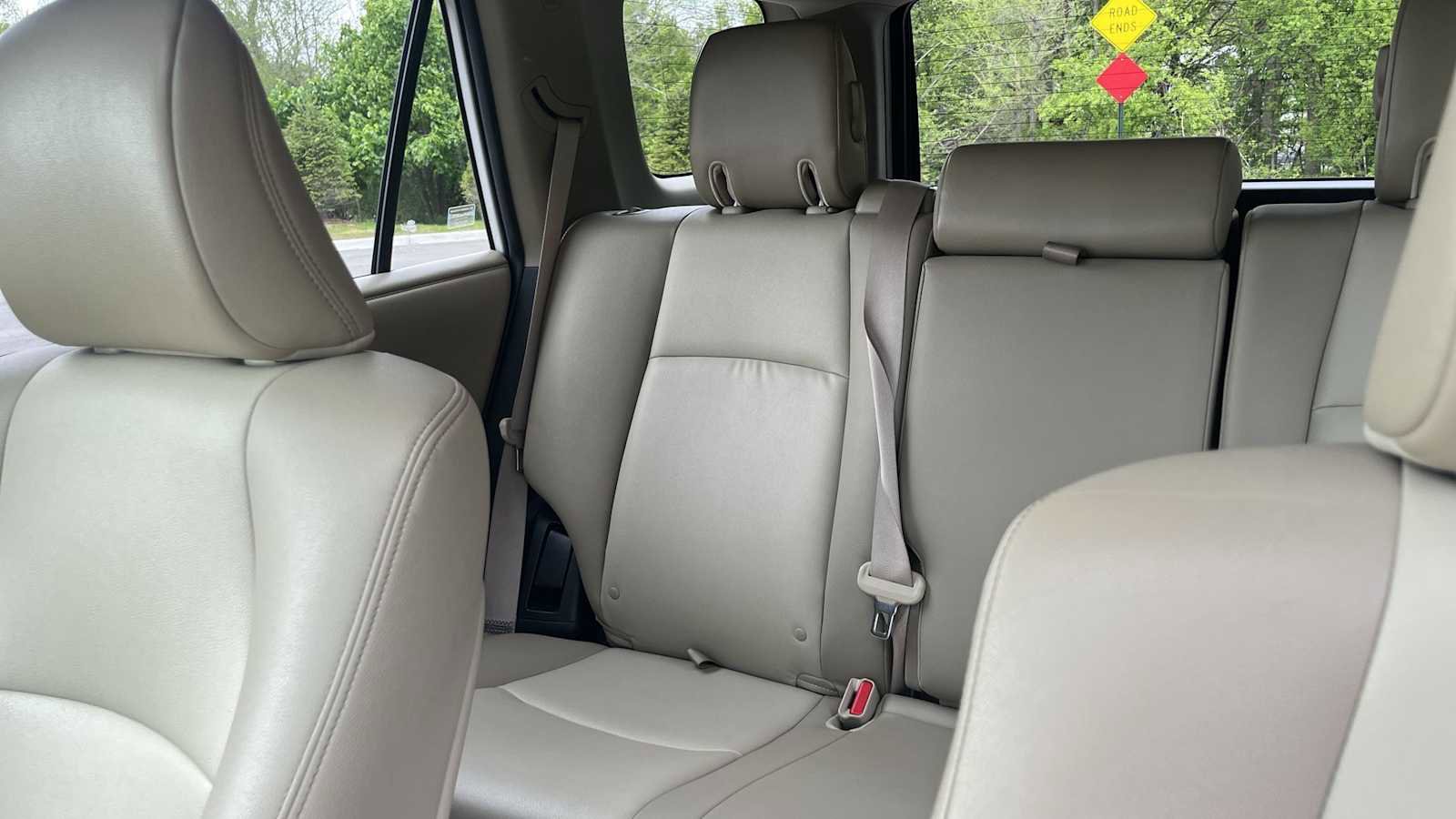 Used 2015 Toyota 4Runner SR5 Premium AWD/4WD image 33