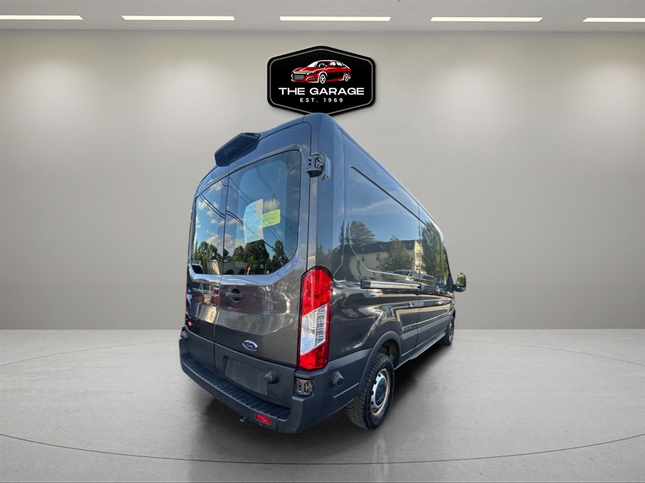 Used 2019 Ford Transit 250 148 Medium Roof image 5