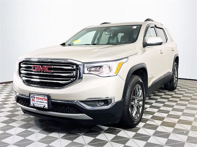 Used 2017 GMC Acadia SLT image 2