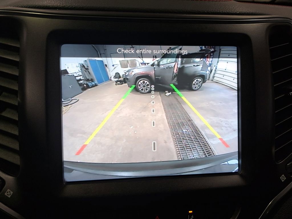 Certified 2022 Jeep Cherokee Trailhawk image 23