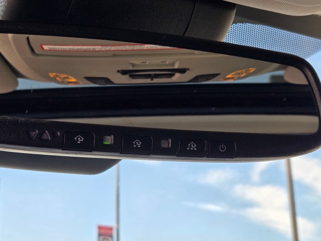 Used 2023 Toyota Sienna XLE FWD image 39