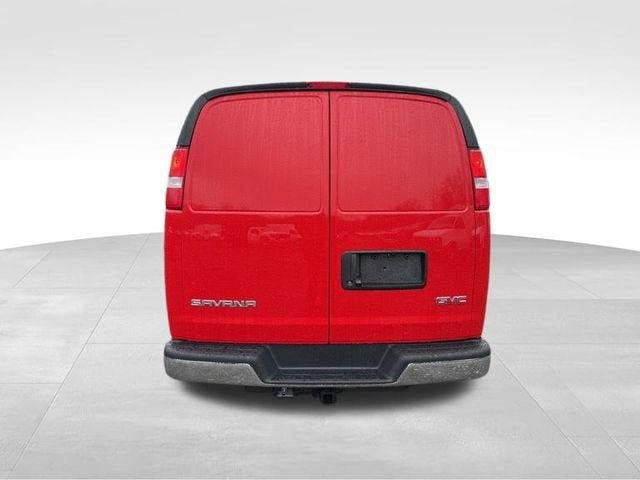 New 2026 GMC Savana 3500 w/ Driver Convenience Package RWD image 5