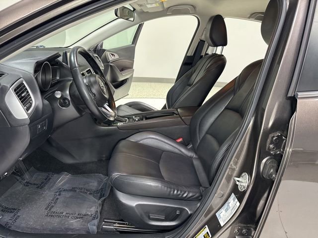 Used 2017 MAZDA MAZDA3 Touring FWD image 10