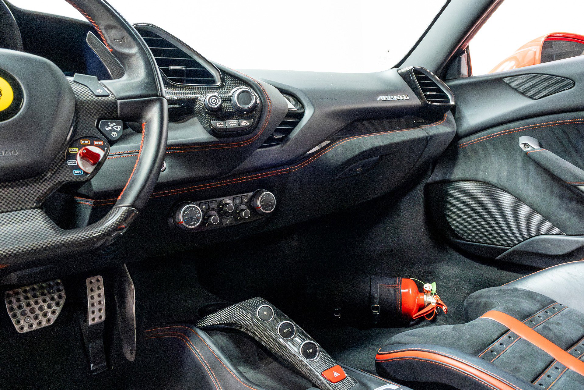 Used 2018 Ferrari 488 GTB image 14