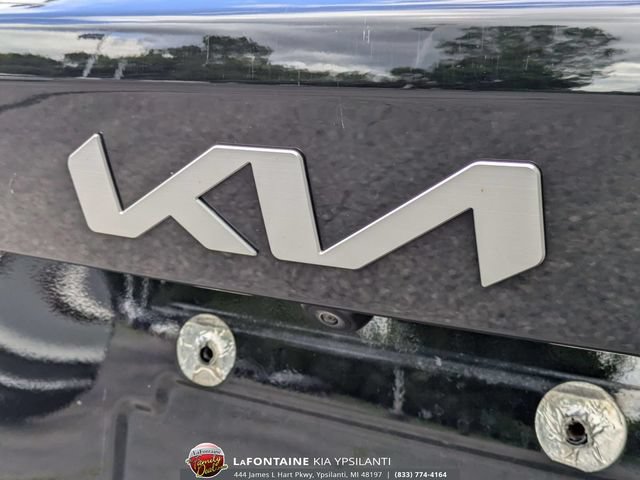 Certified 2022 Kia Sorento S w/ Panoramic Sunroof Package AWD/4WD image 9