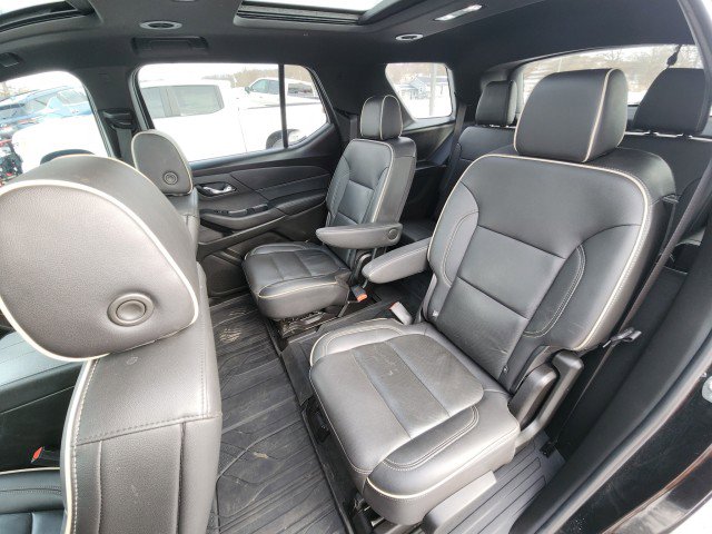 Used 2022 Chevrolet Traverse Premier w/ Redline Edition image 24