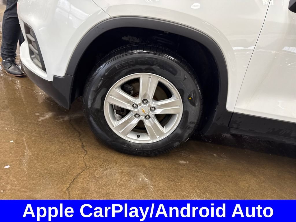 Used 2018 Chevrolet Trax LS AWD/4WD image 13