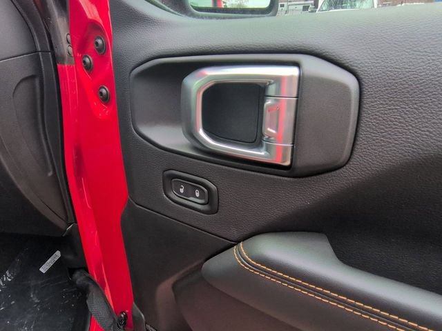 Used 2024 Jeep Wrangler Unlimited Sahara w/ Technology Group AWD/4WD image 28