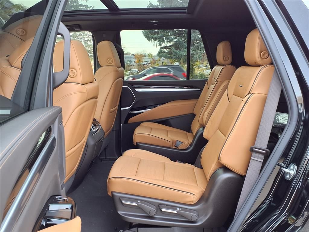 New 2026 Cadillac Escalade Luxury image 8