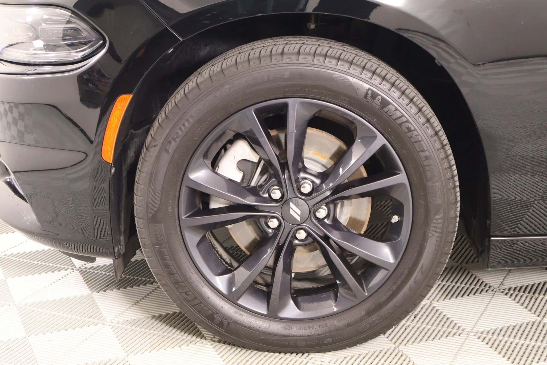 Used 2023 Dodge Charger SXT w/ Blacktop Package AWD/4WD image 17