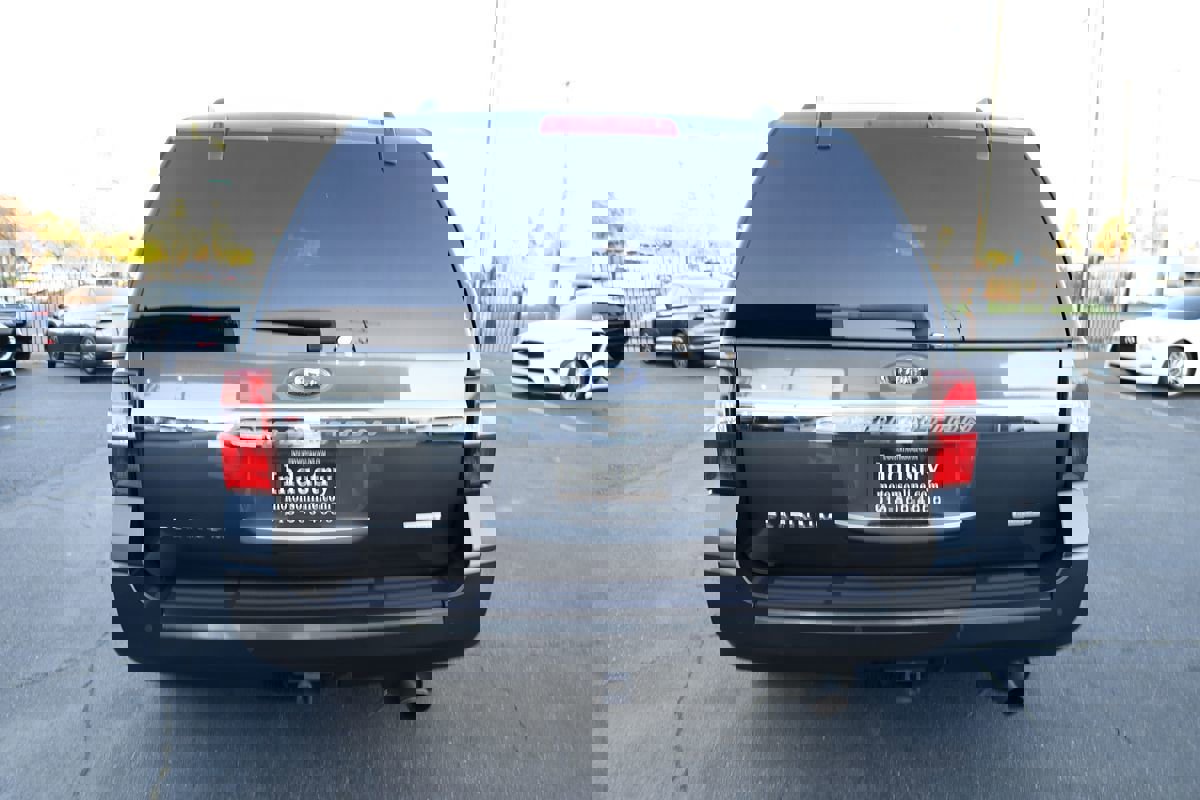 Used 2017 Ford Expedition Platinum image 5