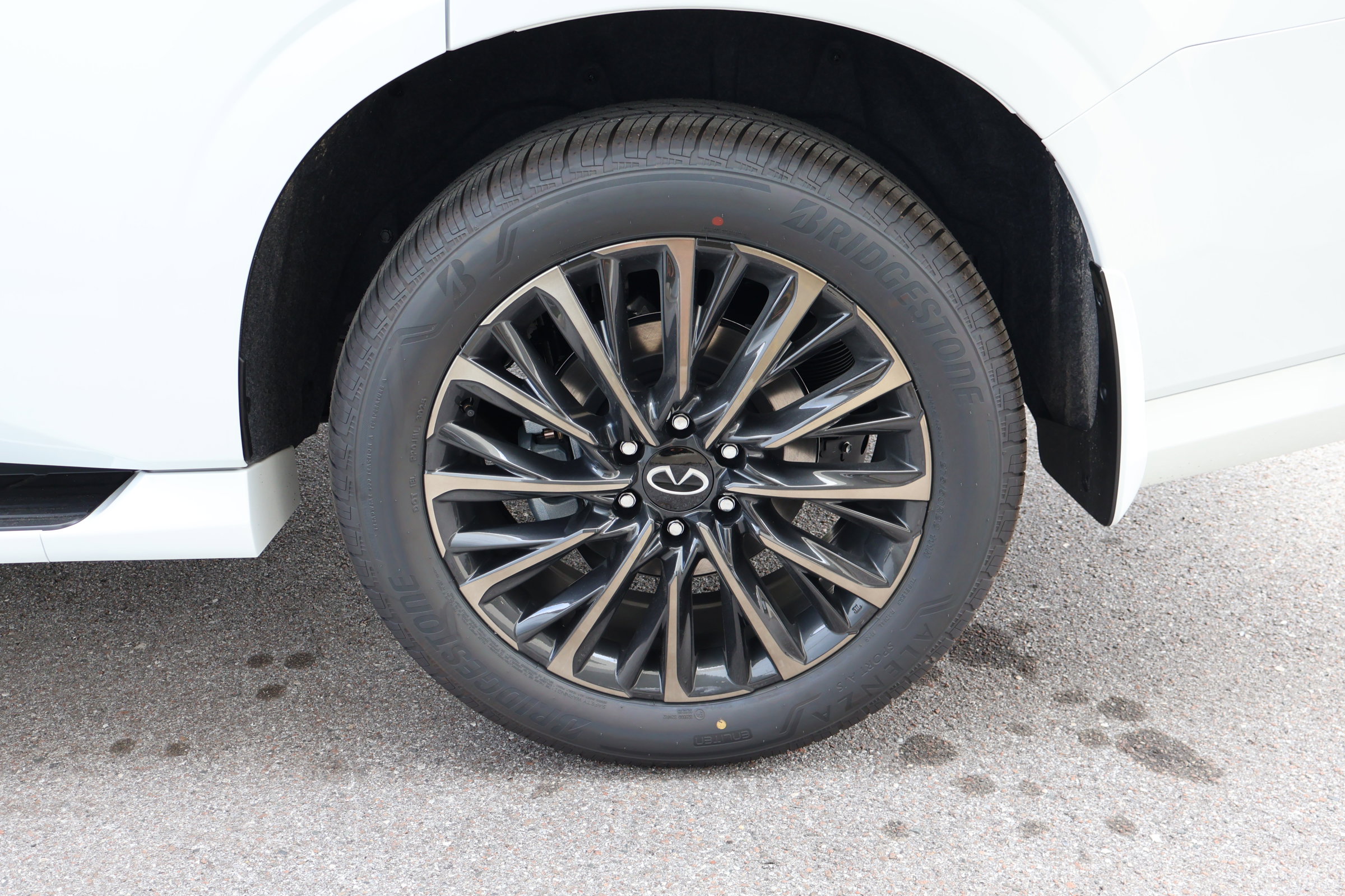 New 2026 INFINITI QX80 Autograph image 10