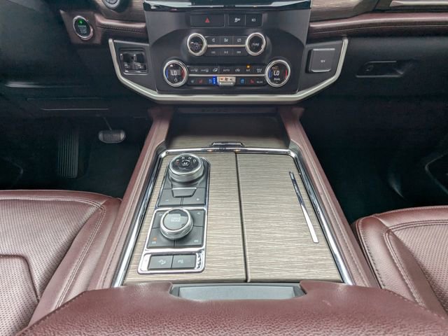 Used 2023 Ford Expedition Max Limited image 25