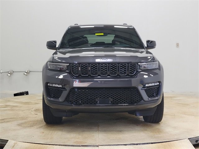 New 2025 Jeep Grand Cherokee Summit image 10
