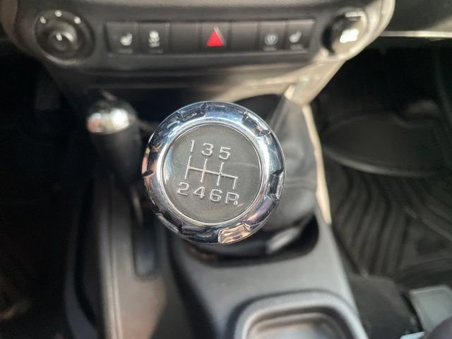 Used 2014 Jeep Wrangler Rubicon w/ Power Convenience Group AWD/4WD image 23