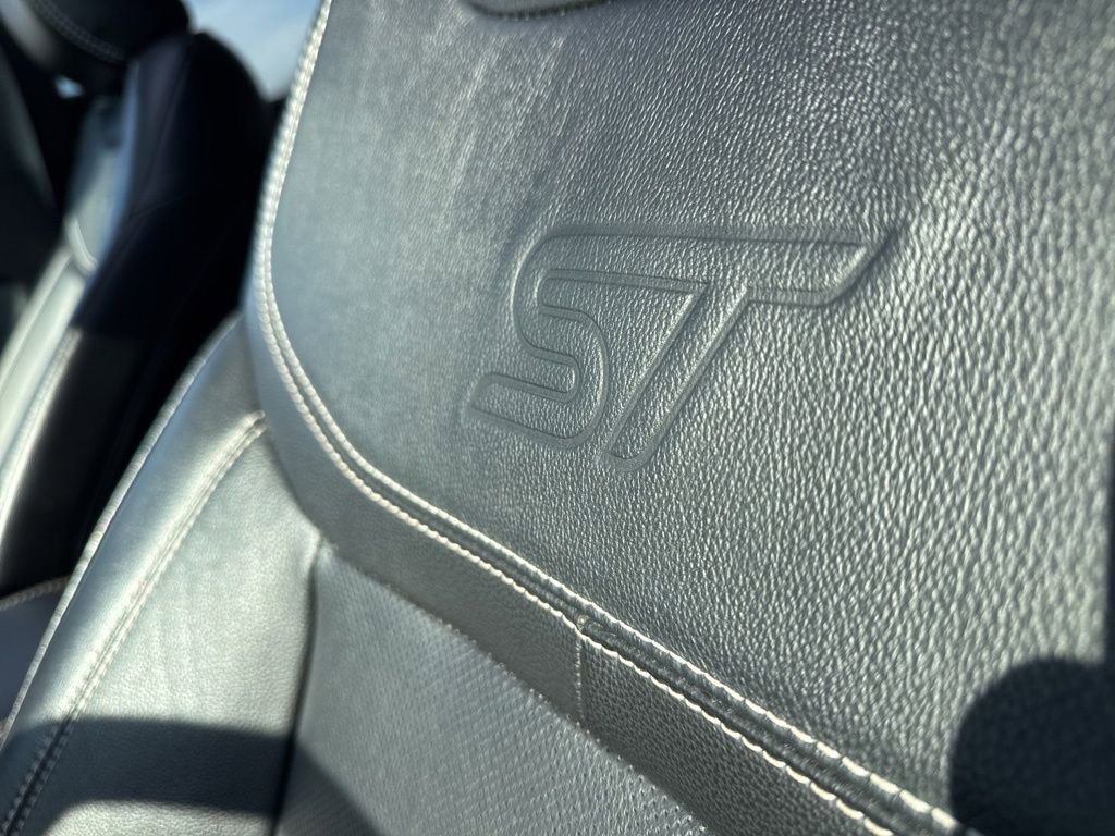 Used 2023 Ford Explorer ST w/ Equipment Group 401A image 27