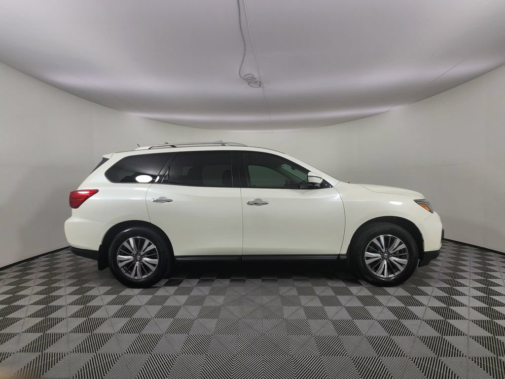 Used 2017 Nissan Pathfinder SL w/ SL Premium Package AWD/4WD image 6