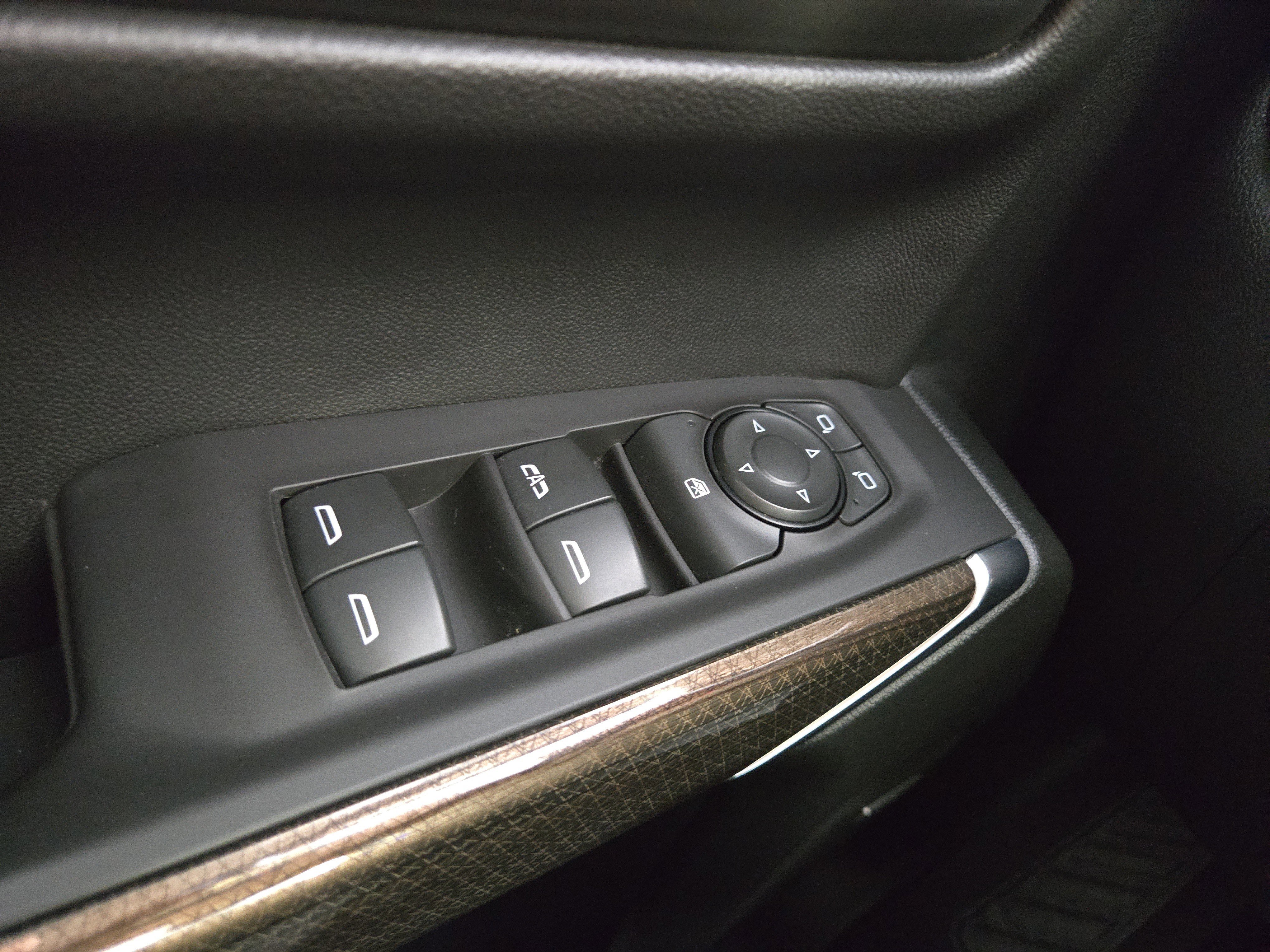 Certified 2020 Chevrolet Silverado 1500 RST w/ True North Edition image 29