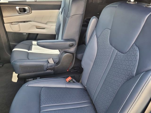 Used 2023 Kia Sorento SX Prestige AWD/4WD image 13