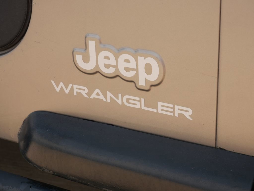 Used 2004 Jeep Wrangler SE w/ Ecco Tire & Wheel Group AWD/4WD image 9