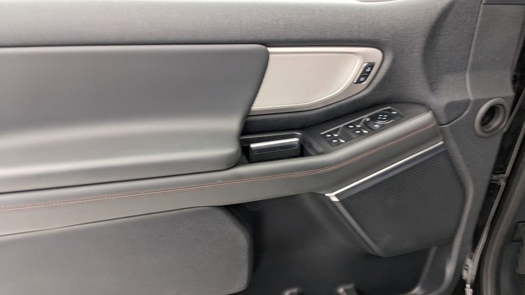 Certified 2025 Ford Expedition Max Active image 26