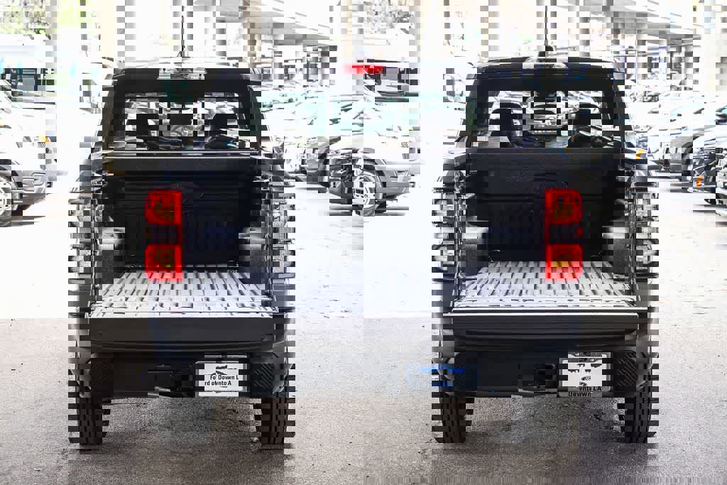 New 2026 Ford Maverick Lariat w/ Black Appearance Package image 27