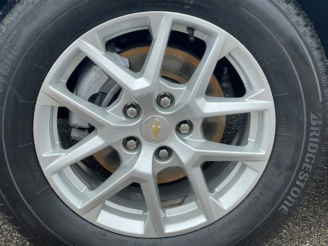 Used 2024 Chevrolet Equinox LT w/ LPO, Floor Liner Package AWD/4WD image 7