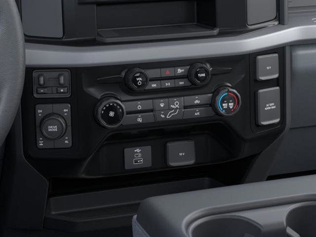 New 2026 Ford F250 XL w/ XL Chrome Package image 17