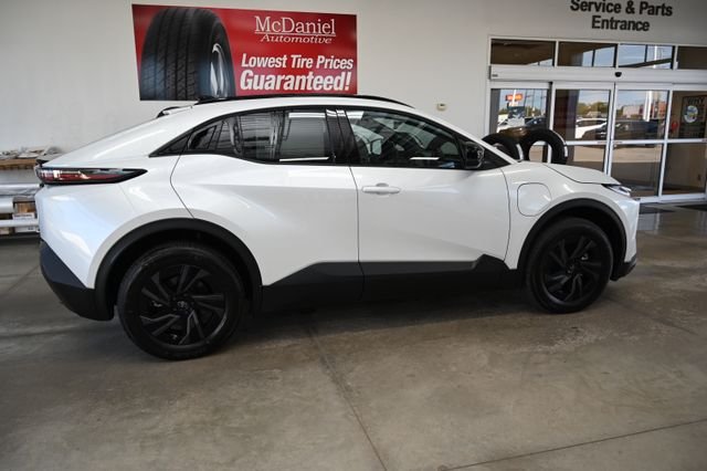New 2026 Toyota C-HR AWD/4WD image 5