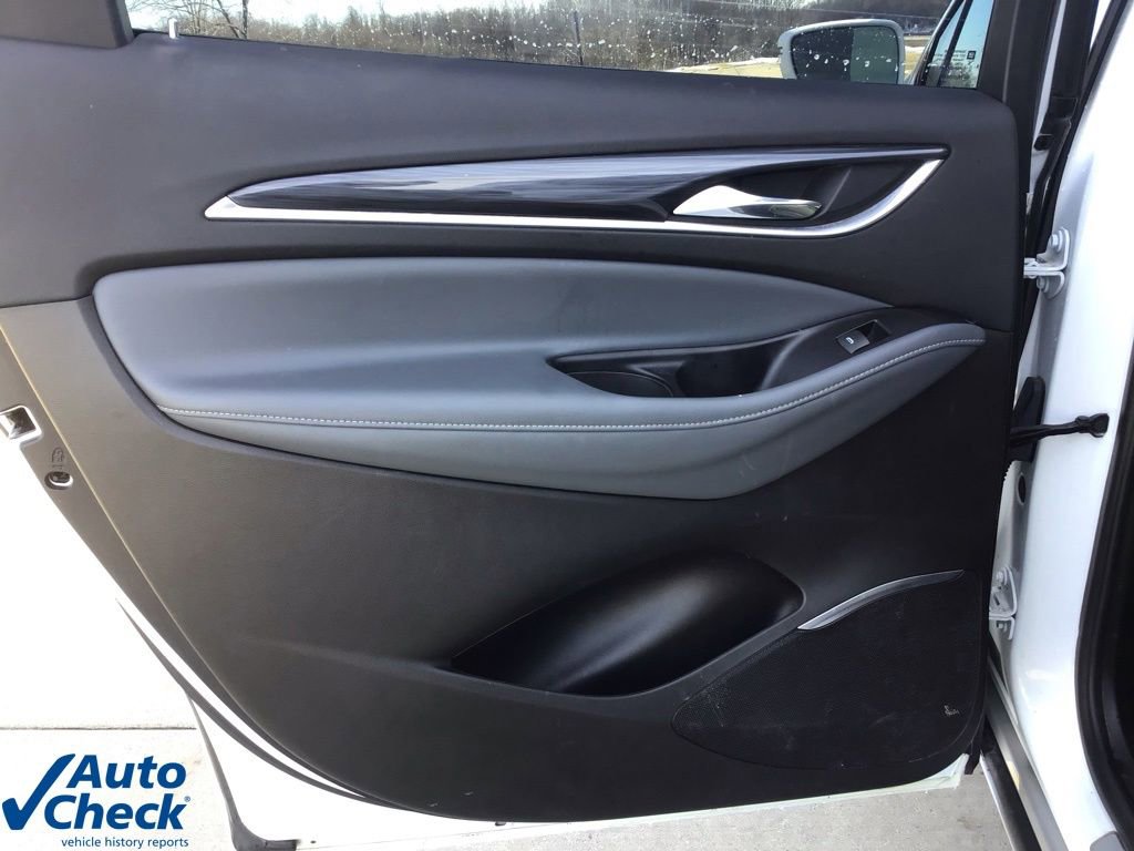 Used 2020 Buick Enclave Essence w/ Sound and Sites Package image 14